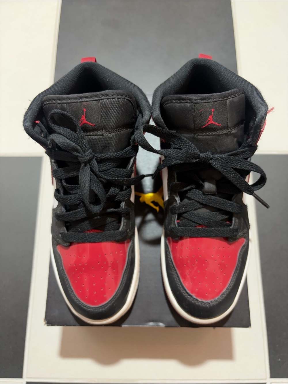 Kids Jordan 1 Mid SE (PS) Black/Varsity Red-White Size 3Y. BOX INCLUDED.